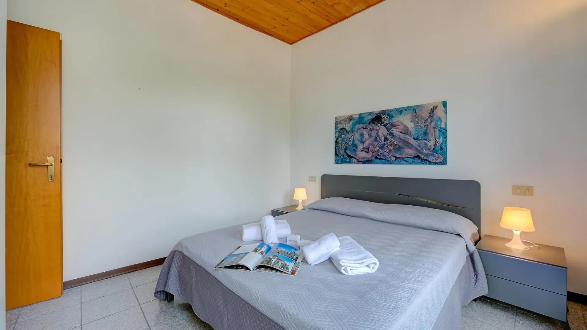 Al Peveri - Private Parking & Near Lake - Happy Rentals Toscolano Maderno Italy
